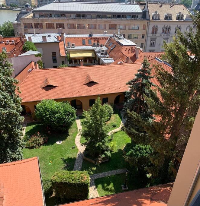 Classy Flat Next To Castle & View On Parliament Budapeste Exterior foto