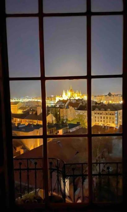 Classy Flat Next To Castle & View On Parliament Budapeste Exterior foto